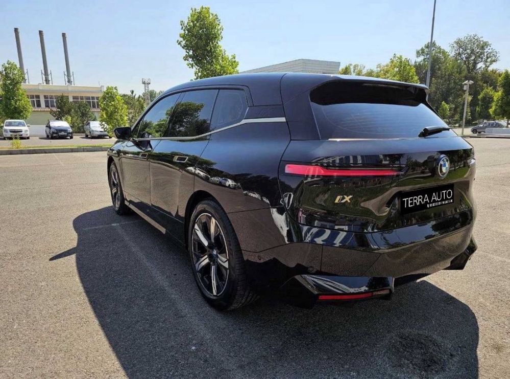 Bmw ix в наличии и на заказ