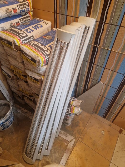 Продам светильники потолочные