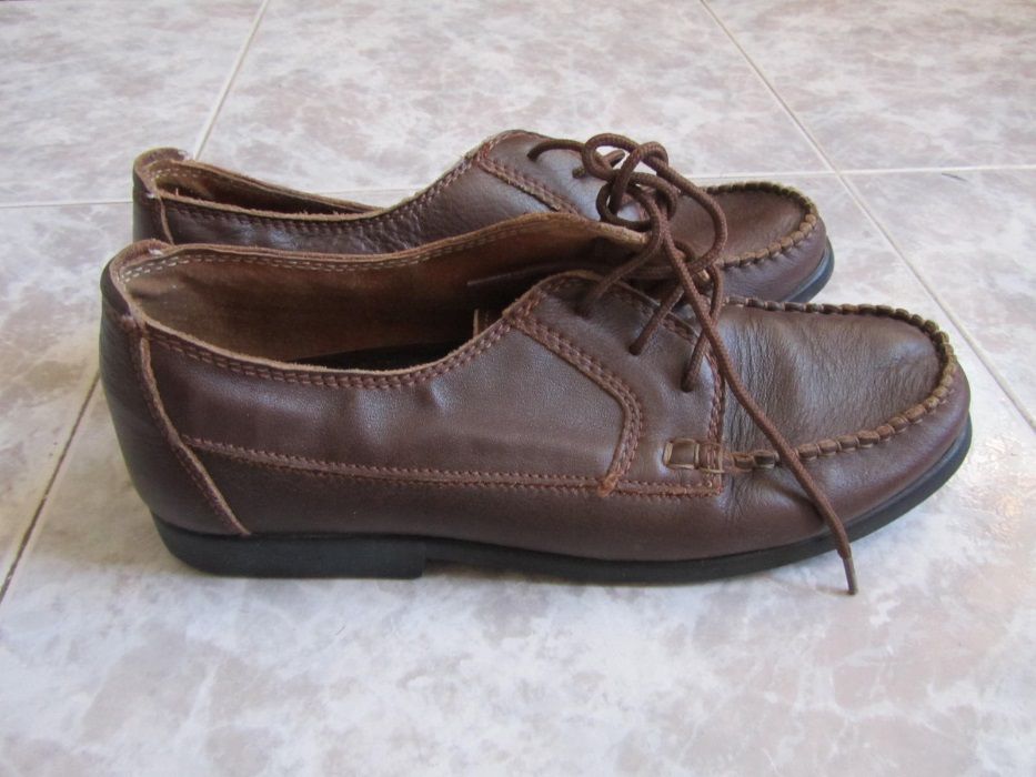 Продавам  нови обувки от естествена кожа Canguro 36 и 38 номер