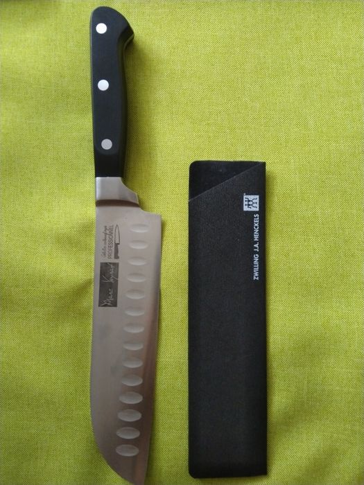 Нож кухненски сантоку