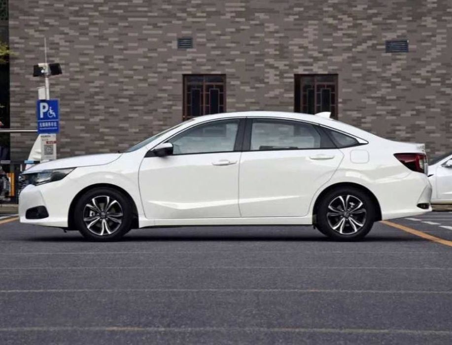 Honda Crider Rassrochkaga