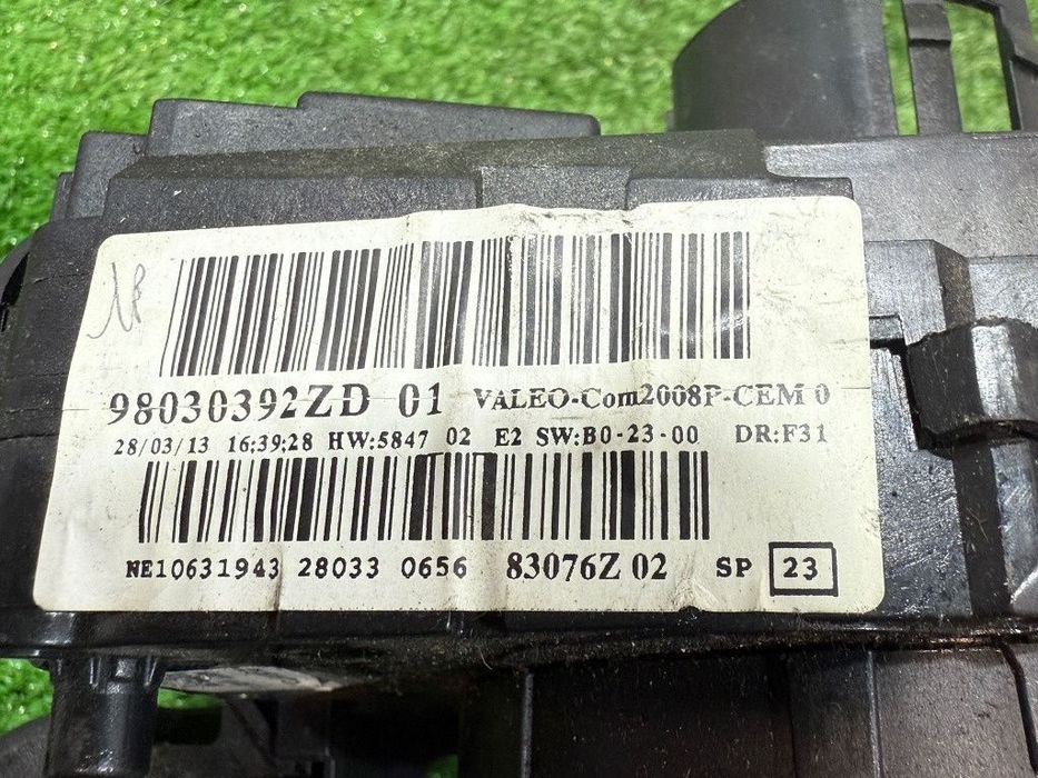 Ansamblu manete comenzi volan + spira 2013 peugeot 208 1.4 diesel cod oem 98030392zd e10602970