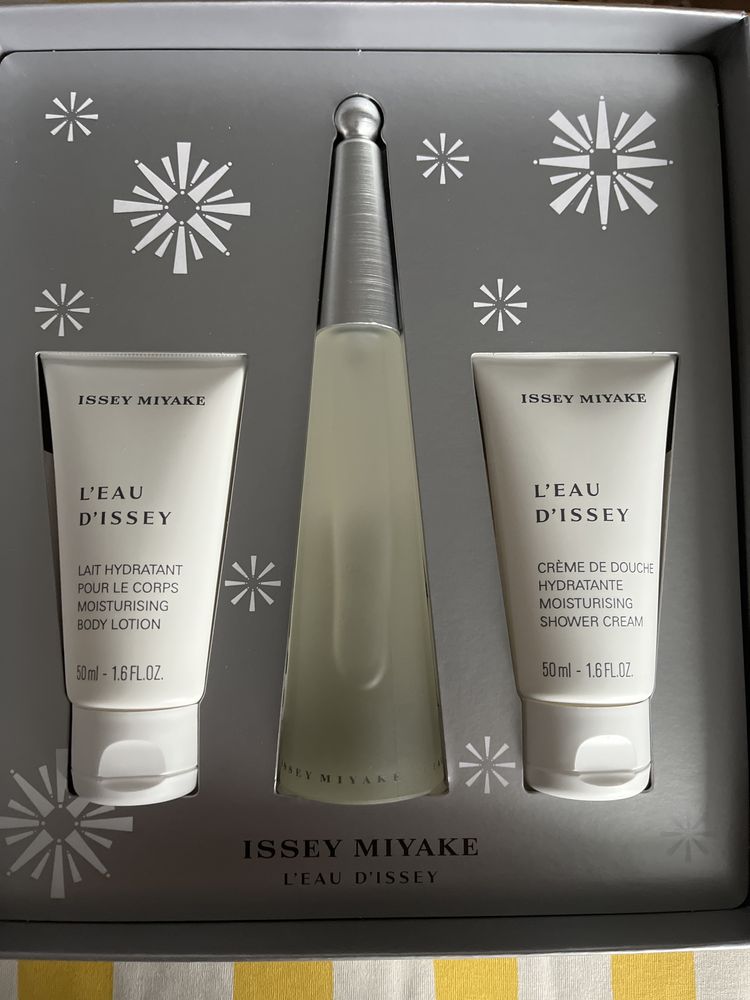Set dama Issey Miyake