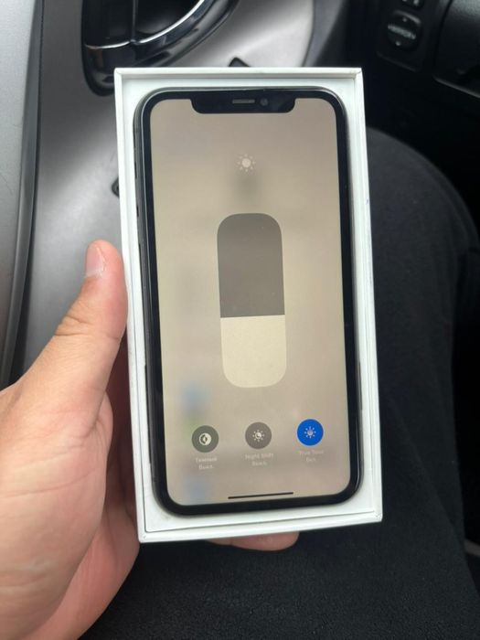 Продам Iphone 11 Айфон 11