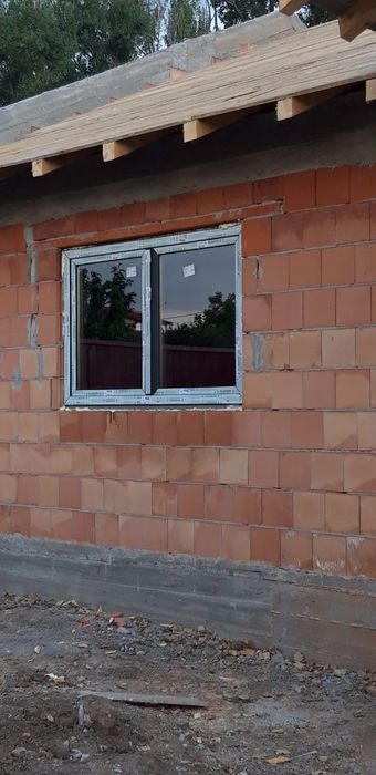 Tâmplărie pvc cu geam termopan, plase insecte,