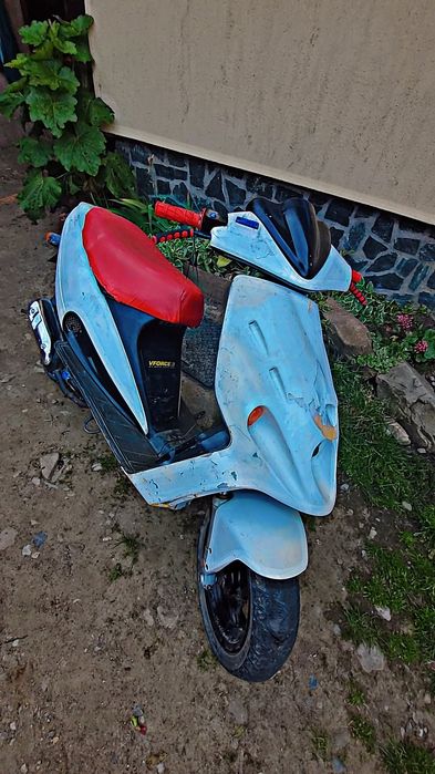 Vând scuter malaguti f12 racire pe apa
