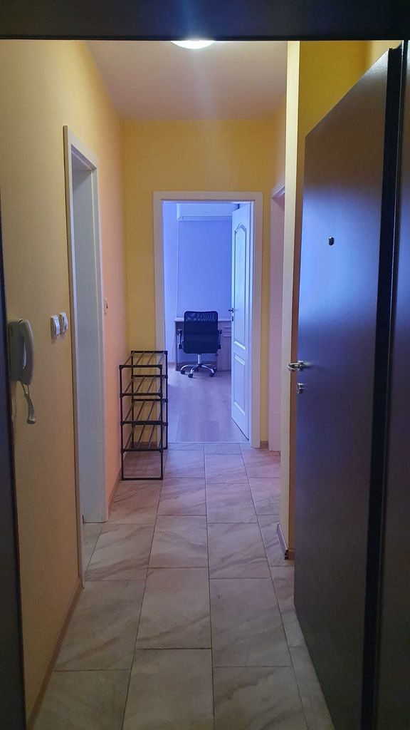 Дава се под наем Тристаен апартамент в София, Студентски град - 85 кв.м за 663 € - Снимка #9