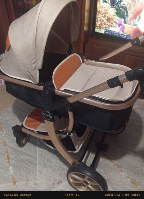 Продам коляску. 35000