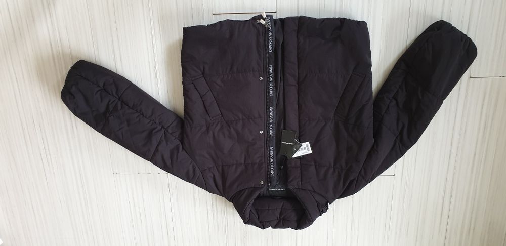 Emporio Armani EA7 Water Repellent Womens Jacket Size 44 НОВО! ОРИГИНА