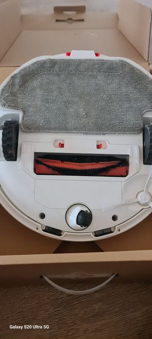 Продам робот пылесос Xiaomi vacuum mop-p