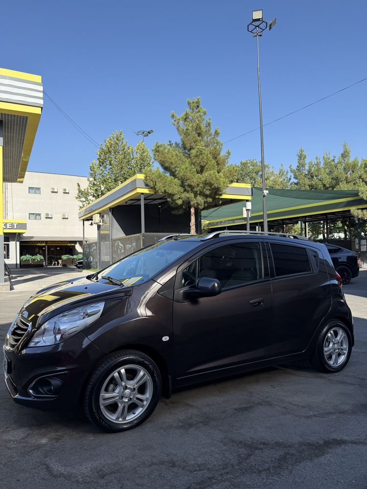 spark 4 A/T Ravon Full