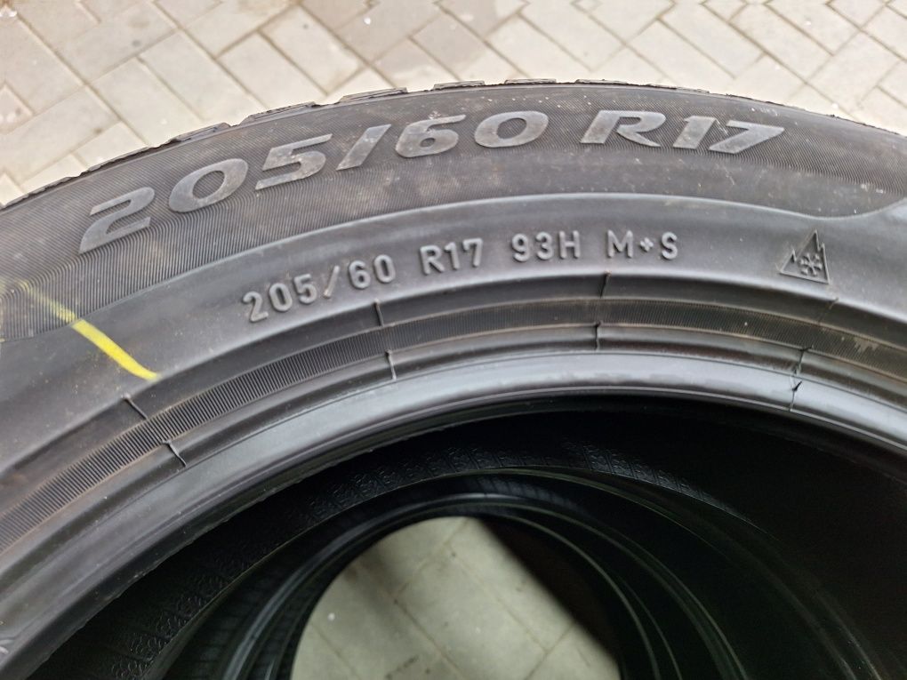 Anvelope iarna 205 60 R17 Pirelli