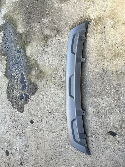 Spoiler ornament bara spate Dacia Jogger