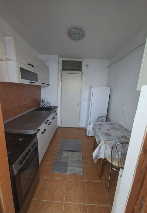 PODU DE FIER apartament 2 camere decomandat 360 euro