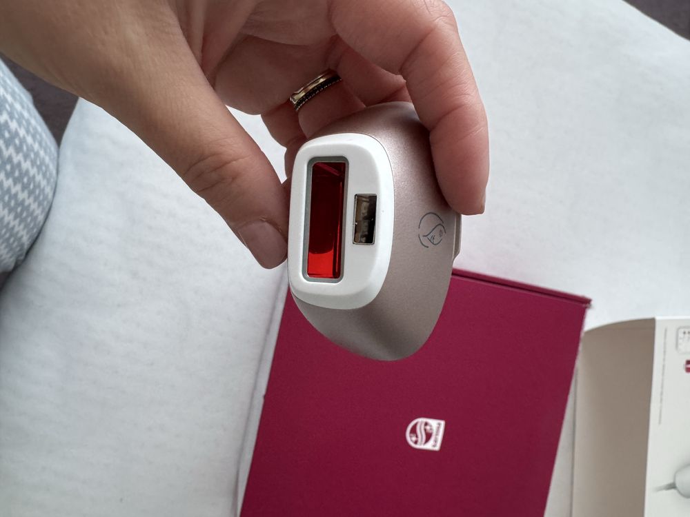 Epilator IPL Philips Lumea Seria 8000