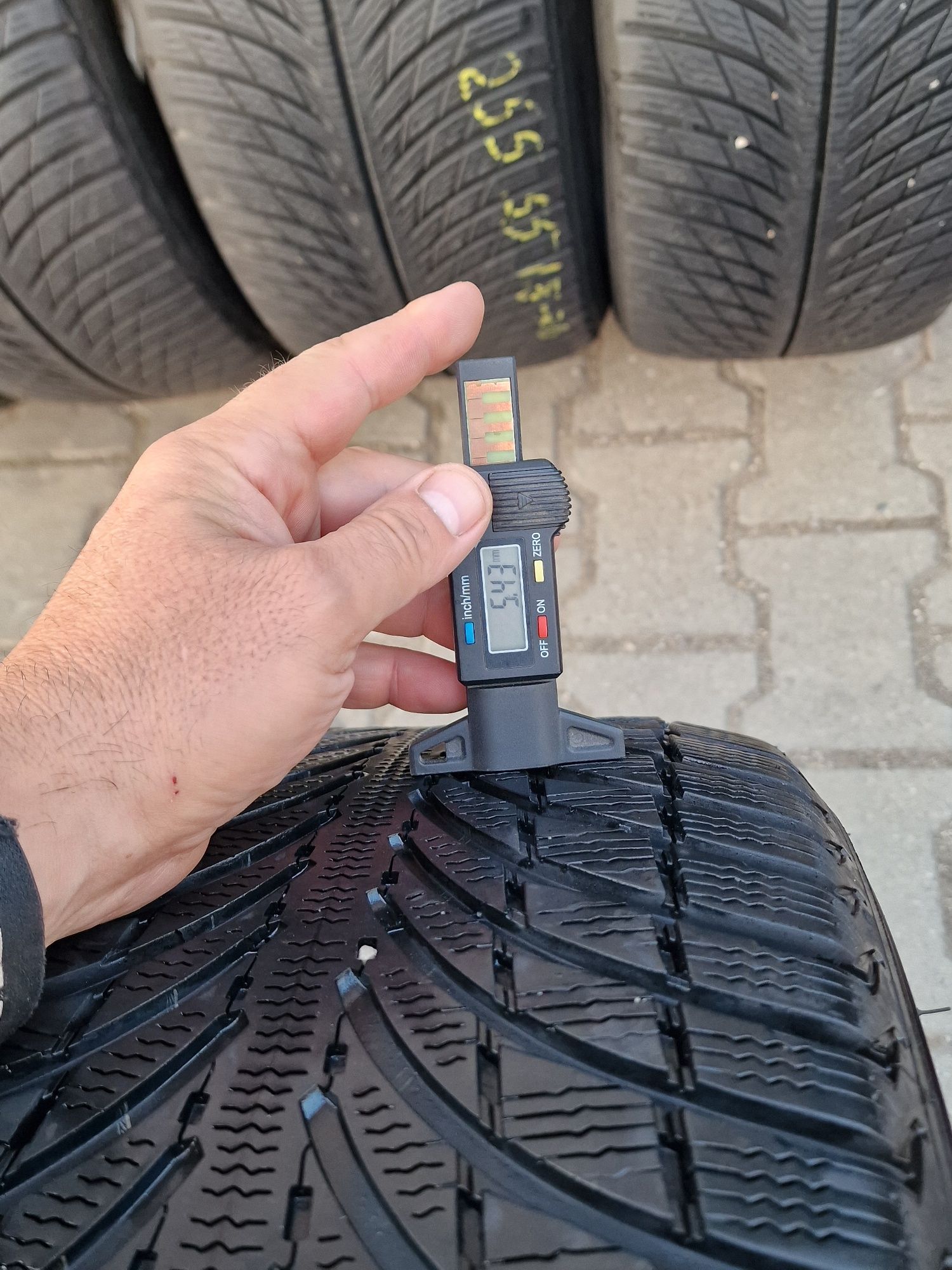 123 456 Michelin
