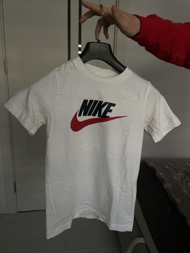 Vand Tricouri Femei/copii Nike, Adidas, Jordan, LeviS, Champion