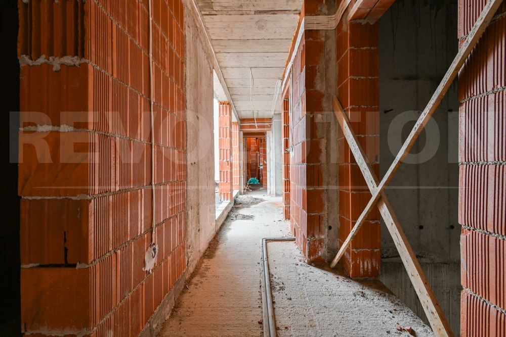 Продава се Тристаен апартамент в София, Малинова долина - 118 кв.м за 2107 €/кв.м - Снимка #9