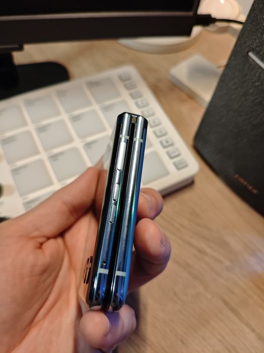 Motorola razr 40 ultra 16 месеца гаранция