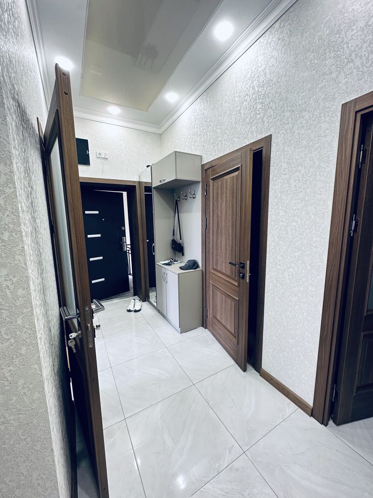 Продается 3-комнатная квартира в Яшнабадском районе, 76м2
