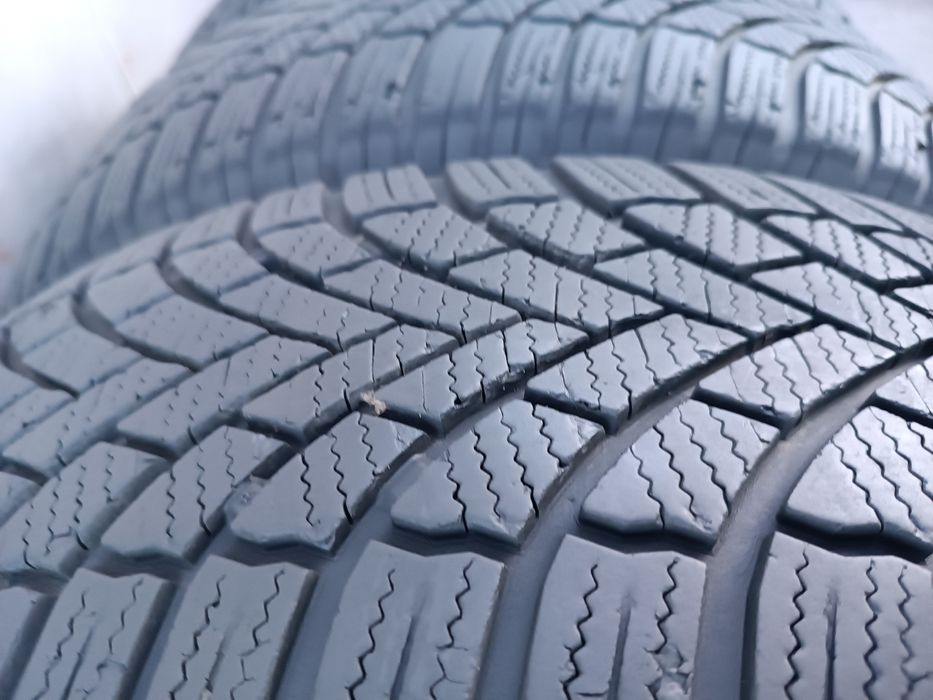 225/65/17 Bridgestone