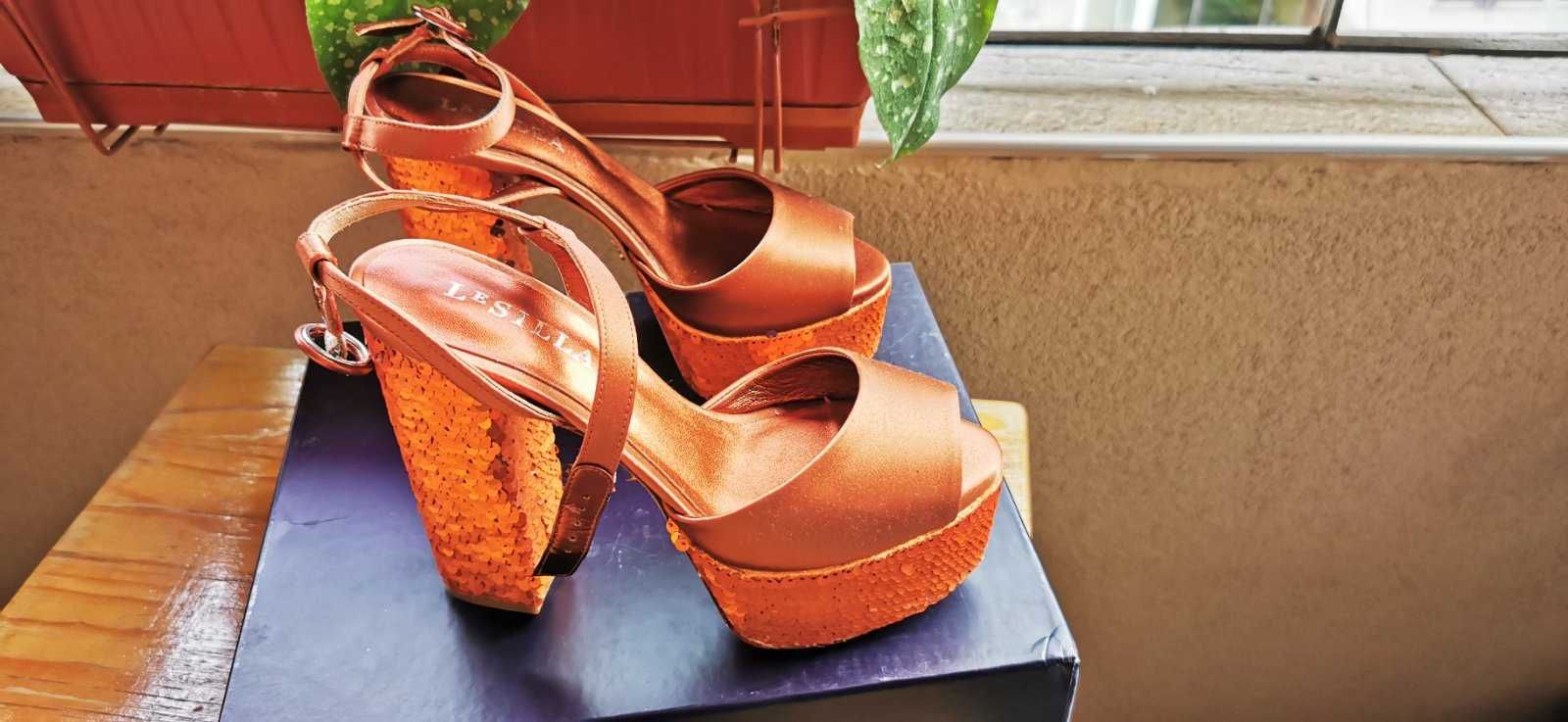 Оригинални маркови дамски обувки LE SILLA - 36 номер