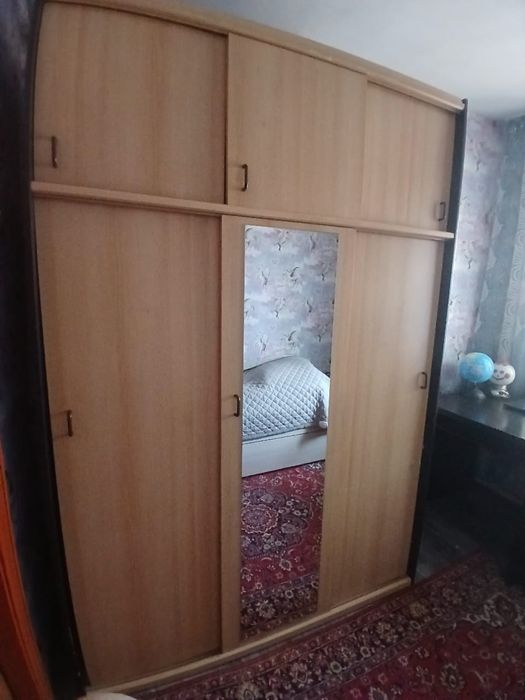 Продам шифонер  б/у