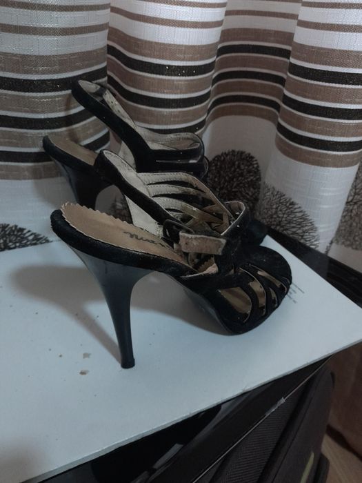 Sandale cu toc,de ocazie Nist stil,din piele.