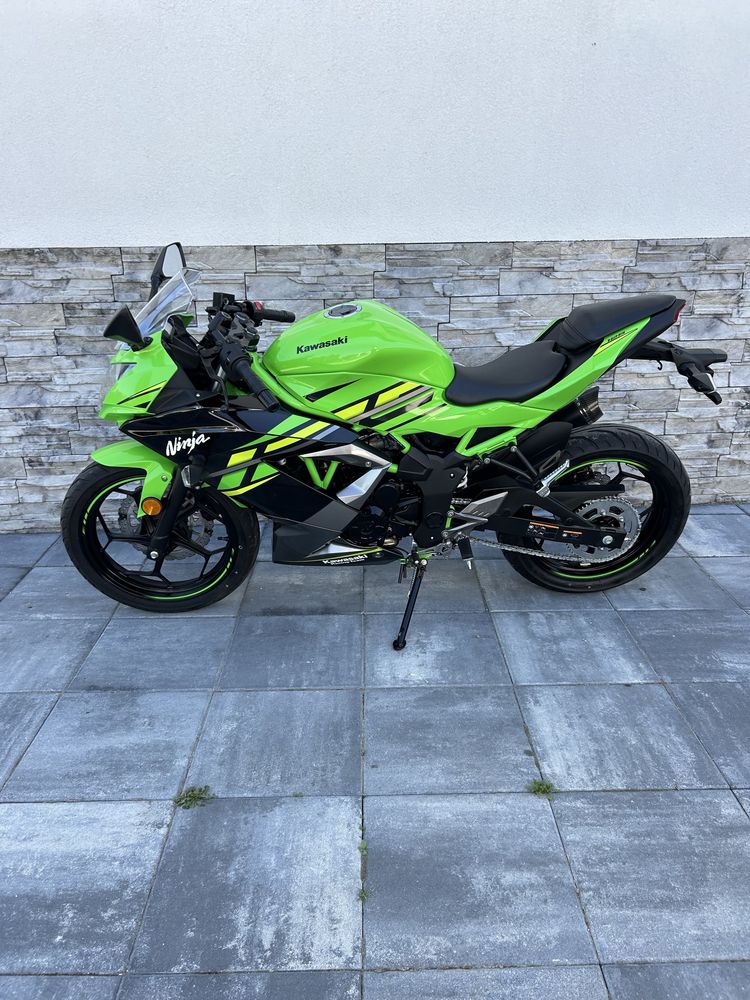 Kawasaki Ninja 125 R/2019 A1 impecabil 4.600km