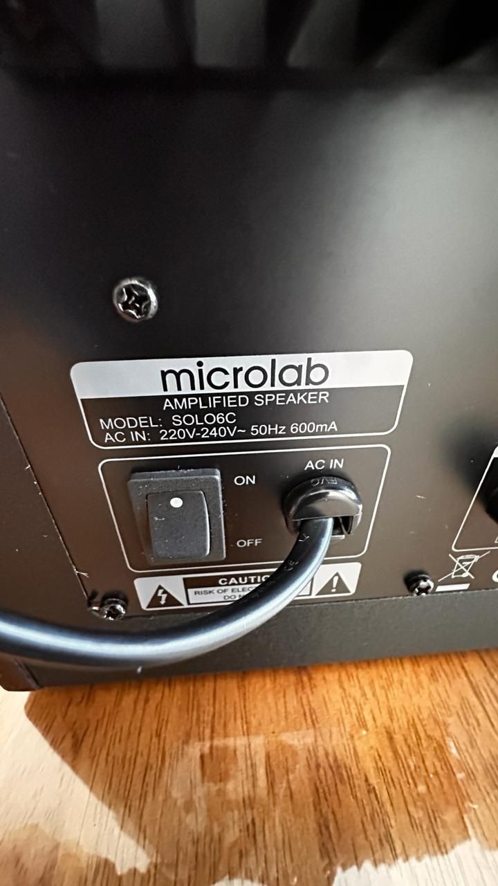 Продам колонки Microlab Solo6c