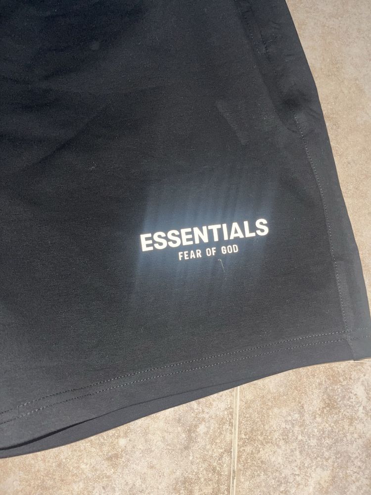 Essentials къси гащи
