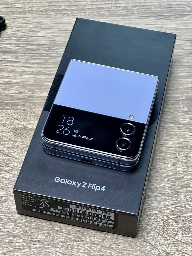 Продаваме Samsung Galaxy Z Flip 4