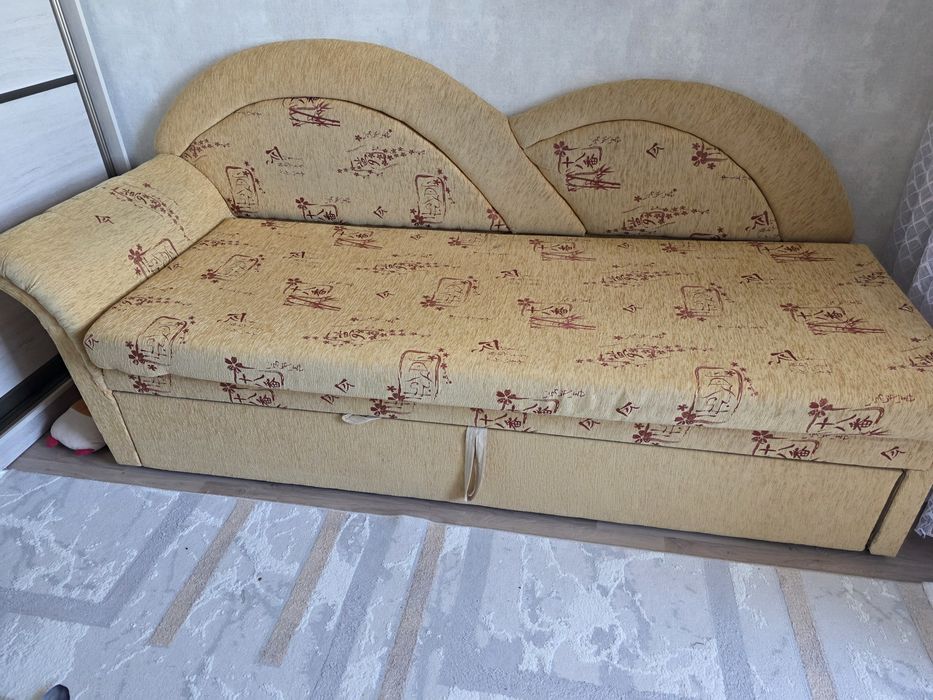 Мягкая мебель для спальни