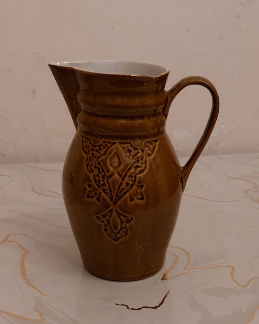 Кувшины для молока и т.д.