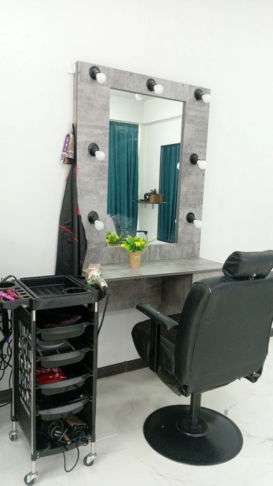 Salon ucun mebellar sotiladi