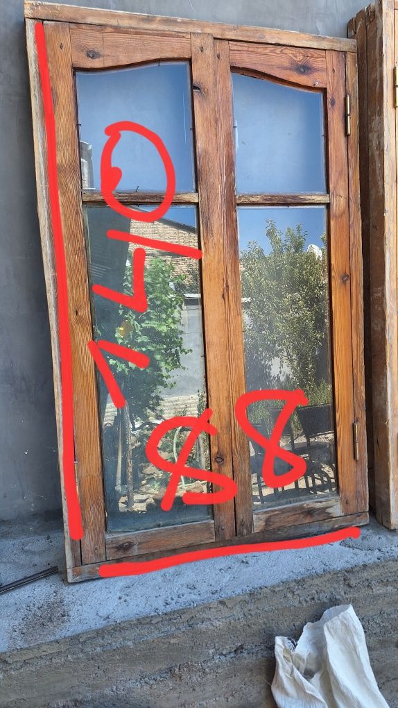 Taxta eshuv rom sotiladi