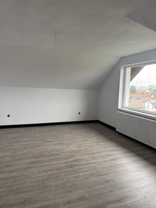 Apartament 3 camere , 90 mp utili .Zona||Turnisor-Bieltz