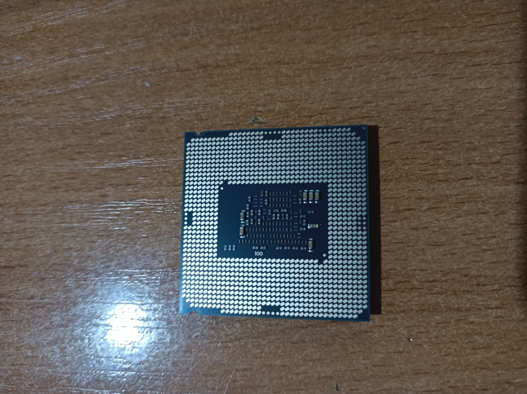 Продам 2 процессора Intel Core i5 10400f и  Intel Core i3 7100