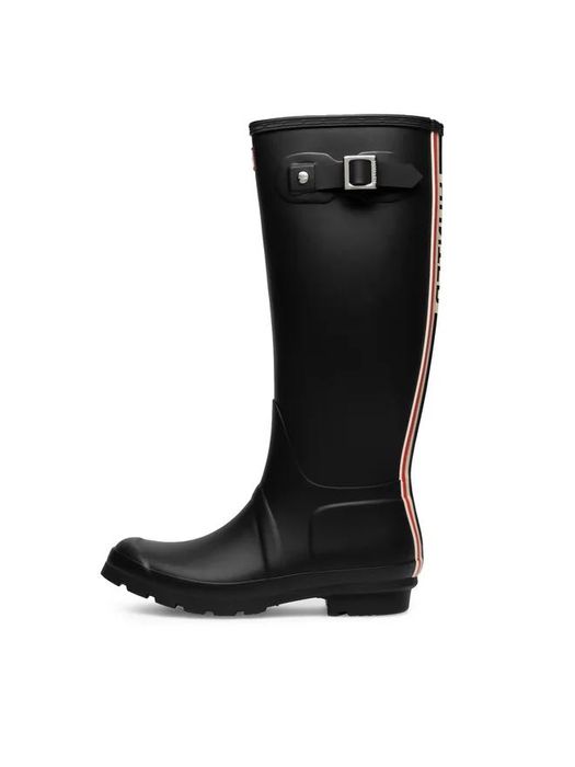 Hunter
Cizme de cauciuc Negru, marimea 39, pret 250 lei, noi, in cutie