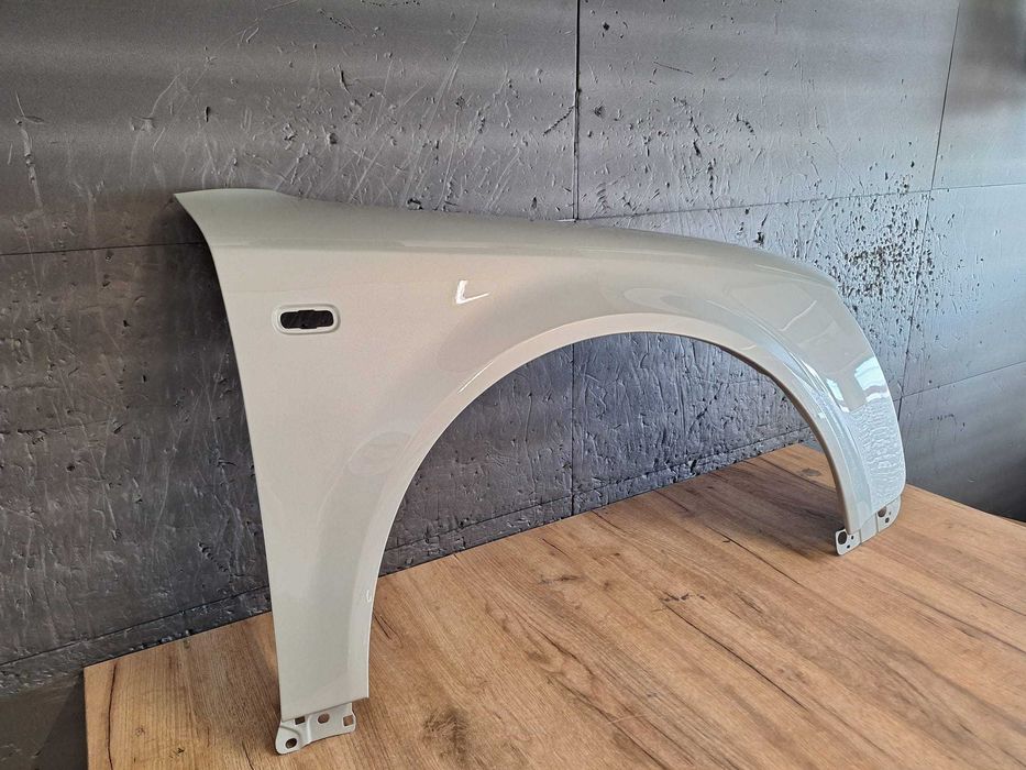 Aripa Fata Dreapta Audi A4 B6 An 2000-2004 (LY1X (Auriu))