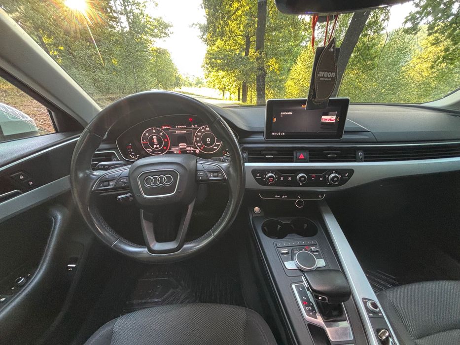 Audi  a4  b9 2017