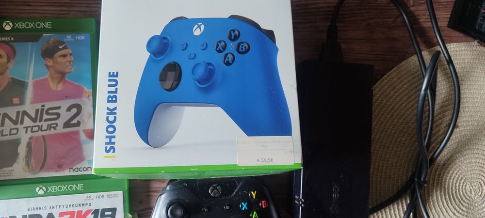 Конзола XBOX ONE 500GB