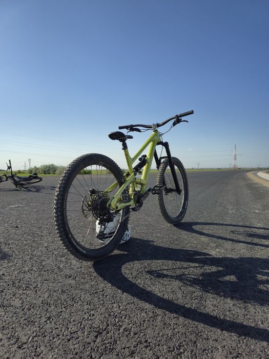 Bicicleta YT capra custom core 1 mk3 2024