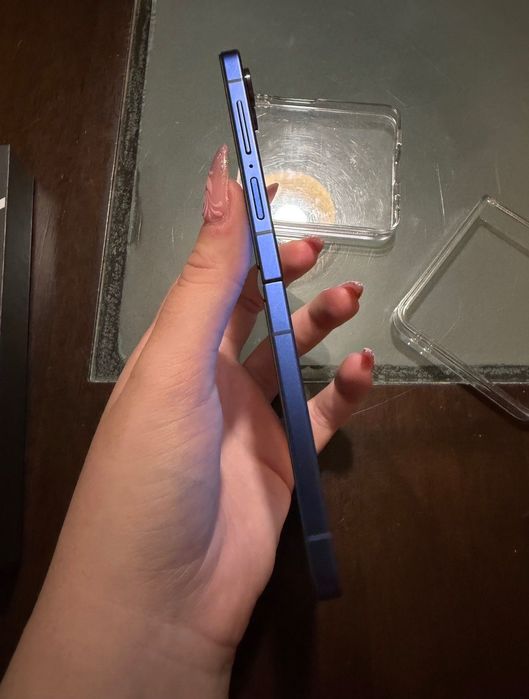 Samsung Galaxy Z Flip 7 256 GB