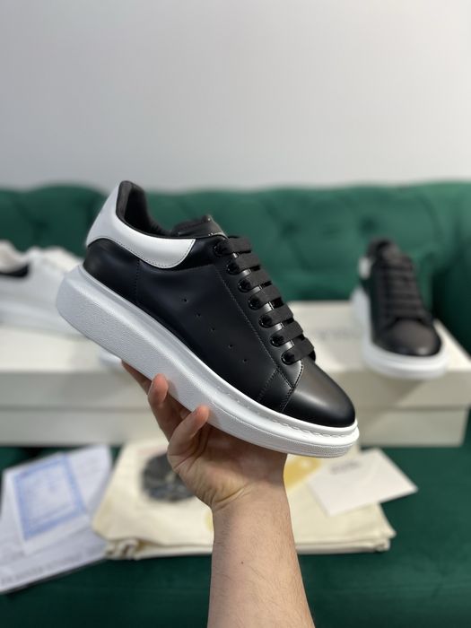 Adidasi Alexander McQueen piele naturala 100% Full Box colectie noua