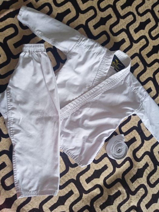 Детское кимоно для каратэ