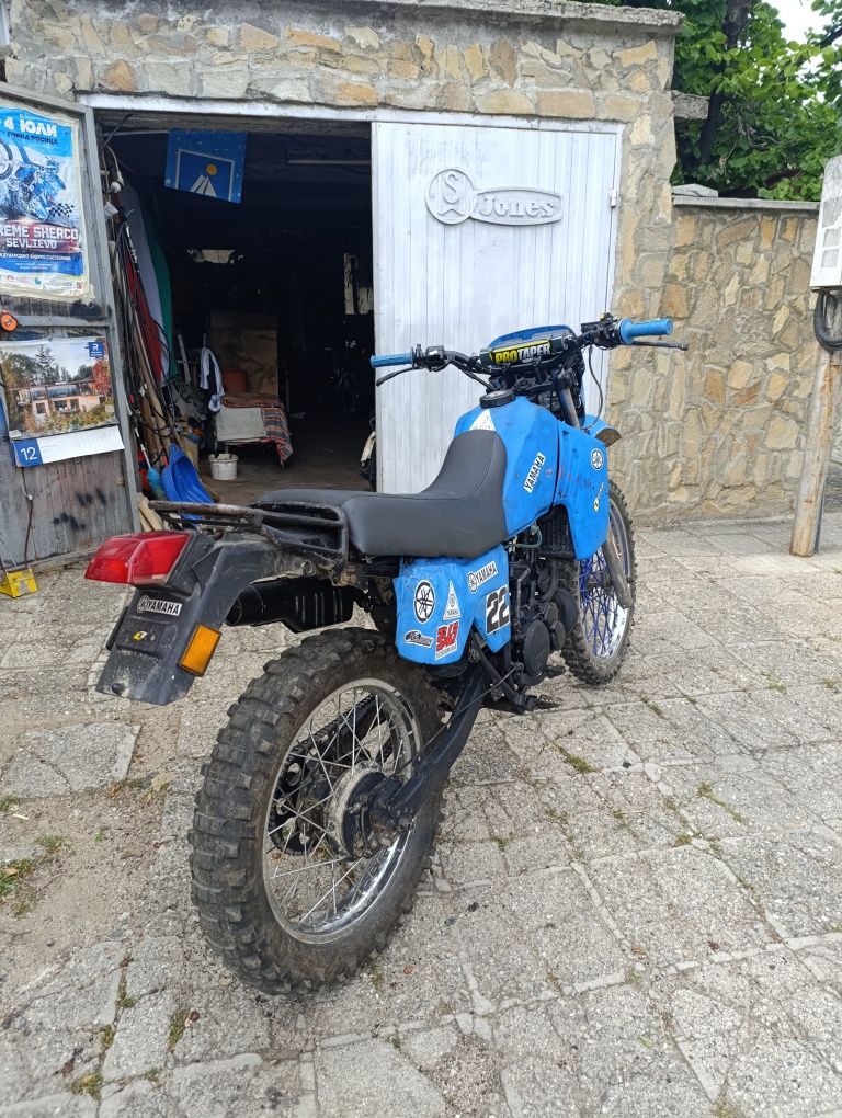 Продавам Yamaha Dt 125r