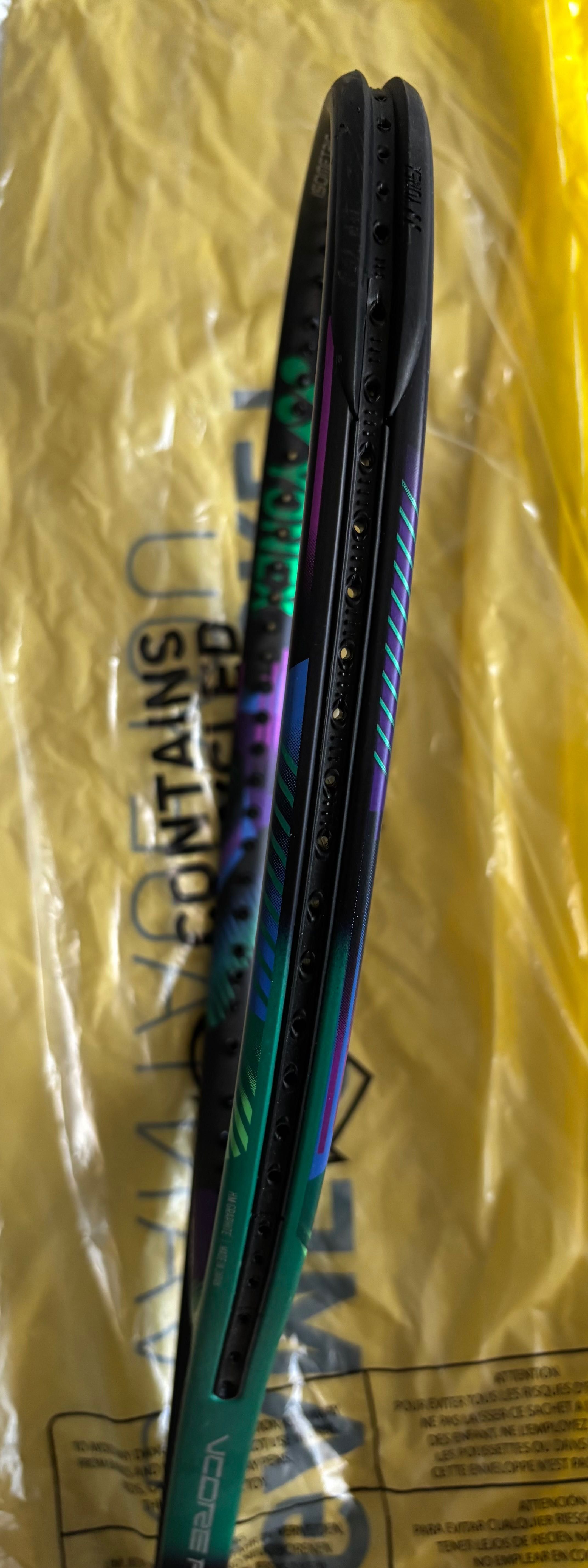 Yonex Vcore Pro 97L L2 тенис ракета