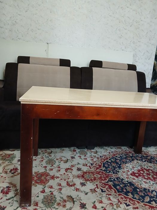 Стол обеденныйи!