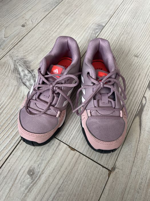 Adidas 28 adidas 26 1/2